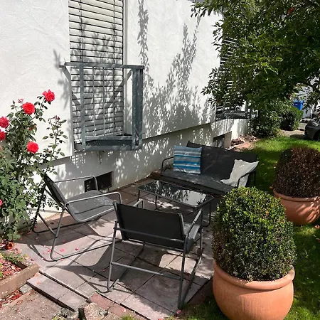 Stilvolle Zentrale 2,5 Am Roemerbad Mit Terrasse Appartement